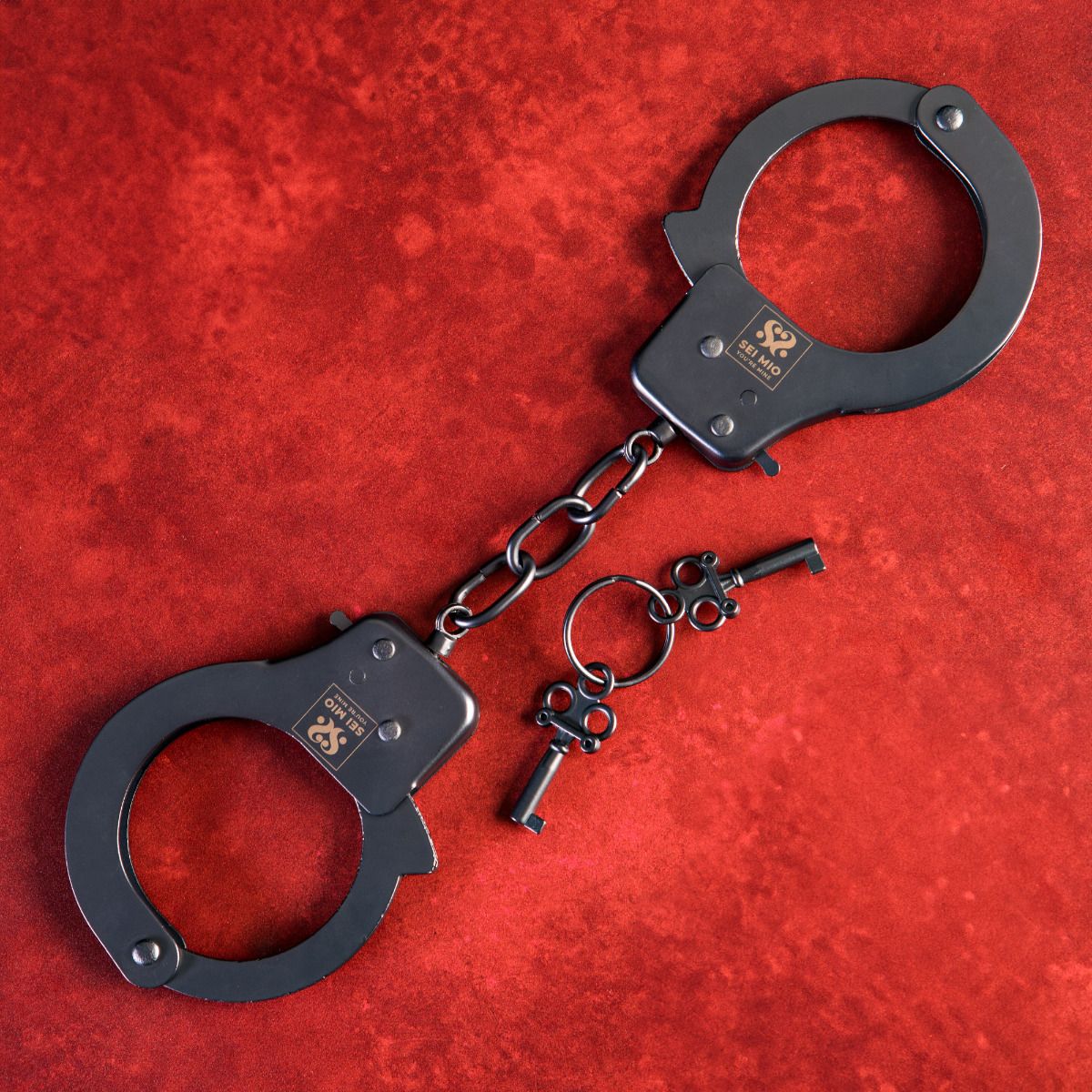 Sei Mio - Secure & Begging For Amore Robust Metal Handcuffs