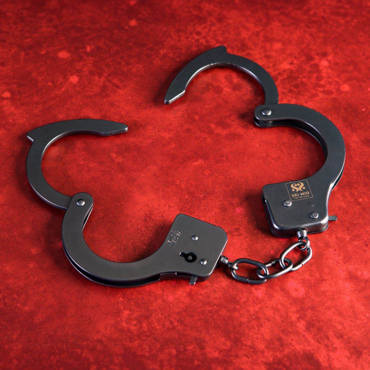 Sei Mio - Secure & Begging For Amore Robust Metal Handcuffs