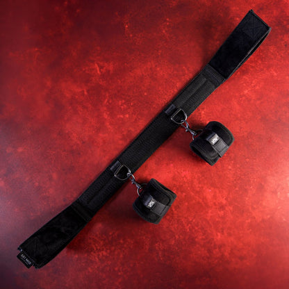 Sei Mio Spread The Love - Ankle Spreader Bar With Wrist Cuffs