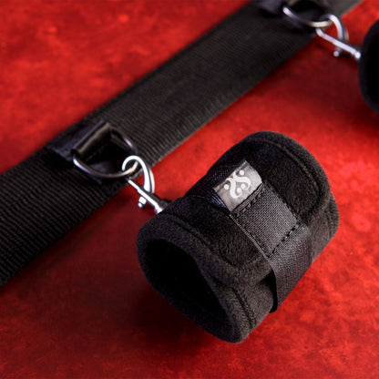 Sei Mio Spread The Love - Ankle Spreader Bar With Wrist Cuffs